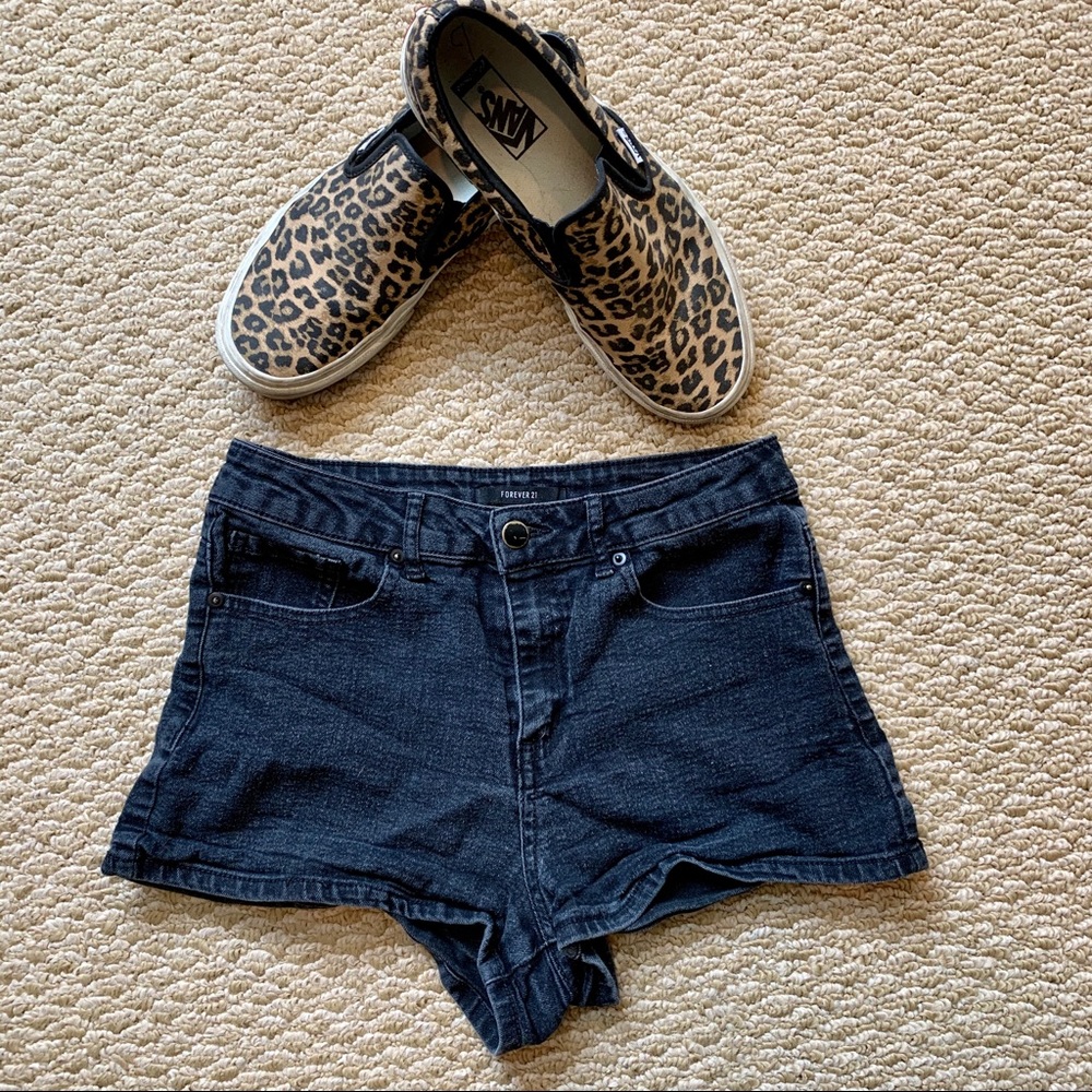 💙5/$25 Forever 21 Black High Waisted Shorts